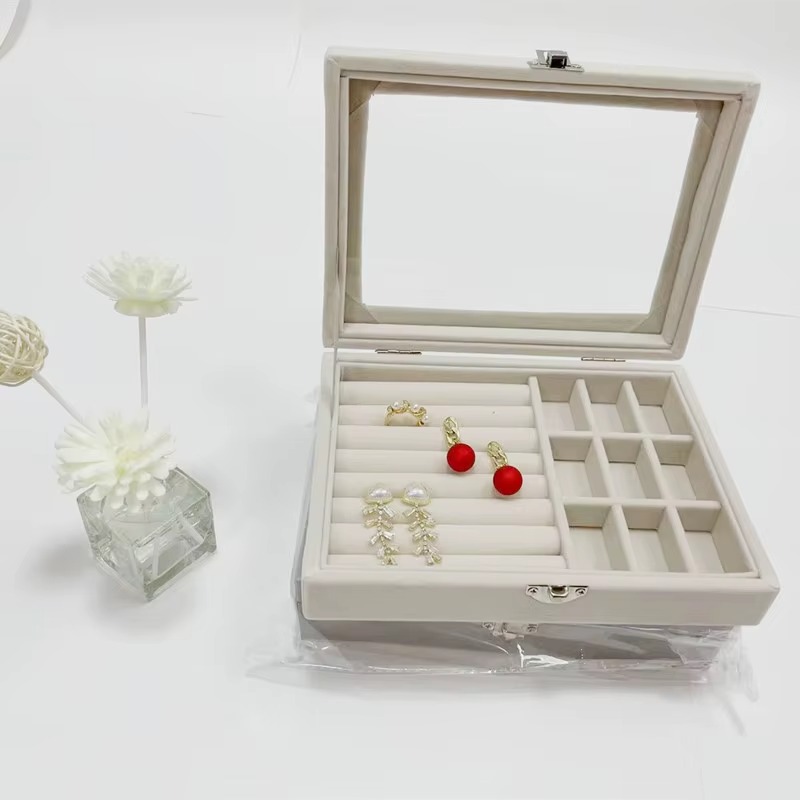 Jewelry organizer